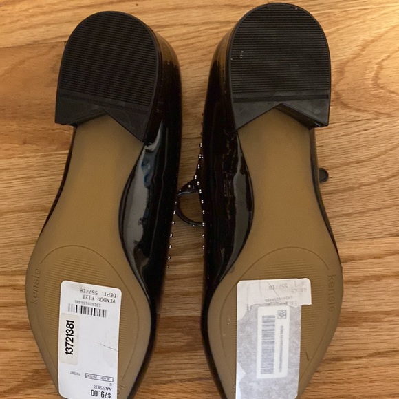 Kenzie flats. pointy toe - Picture 3 of 5